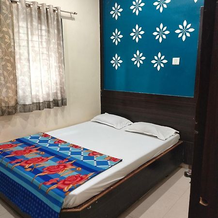 Hotel Sai Vasant Vihar Shirdi Εξωτερικό φωτογραφία